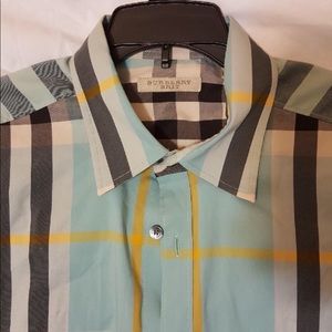 PRE-OWNED MENS BURBERRY SHIRT. IN GREAT CONDITION.